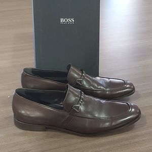 Hugo Boss Columbo dark brown dress shoe.